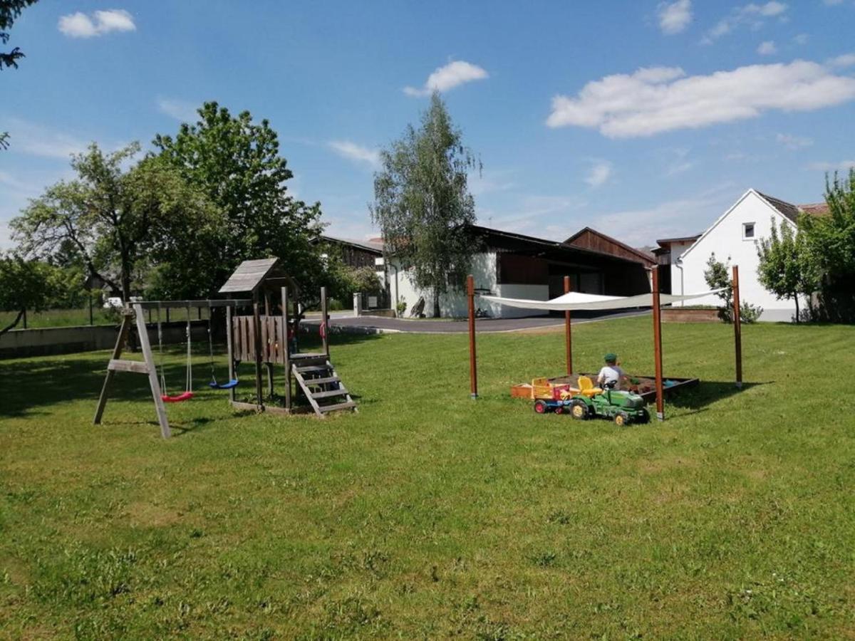 Wohlfuehlhof Bachzelt Hotel Weitersfeld Exterior photo