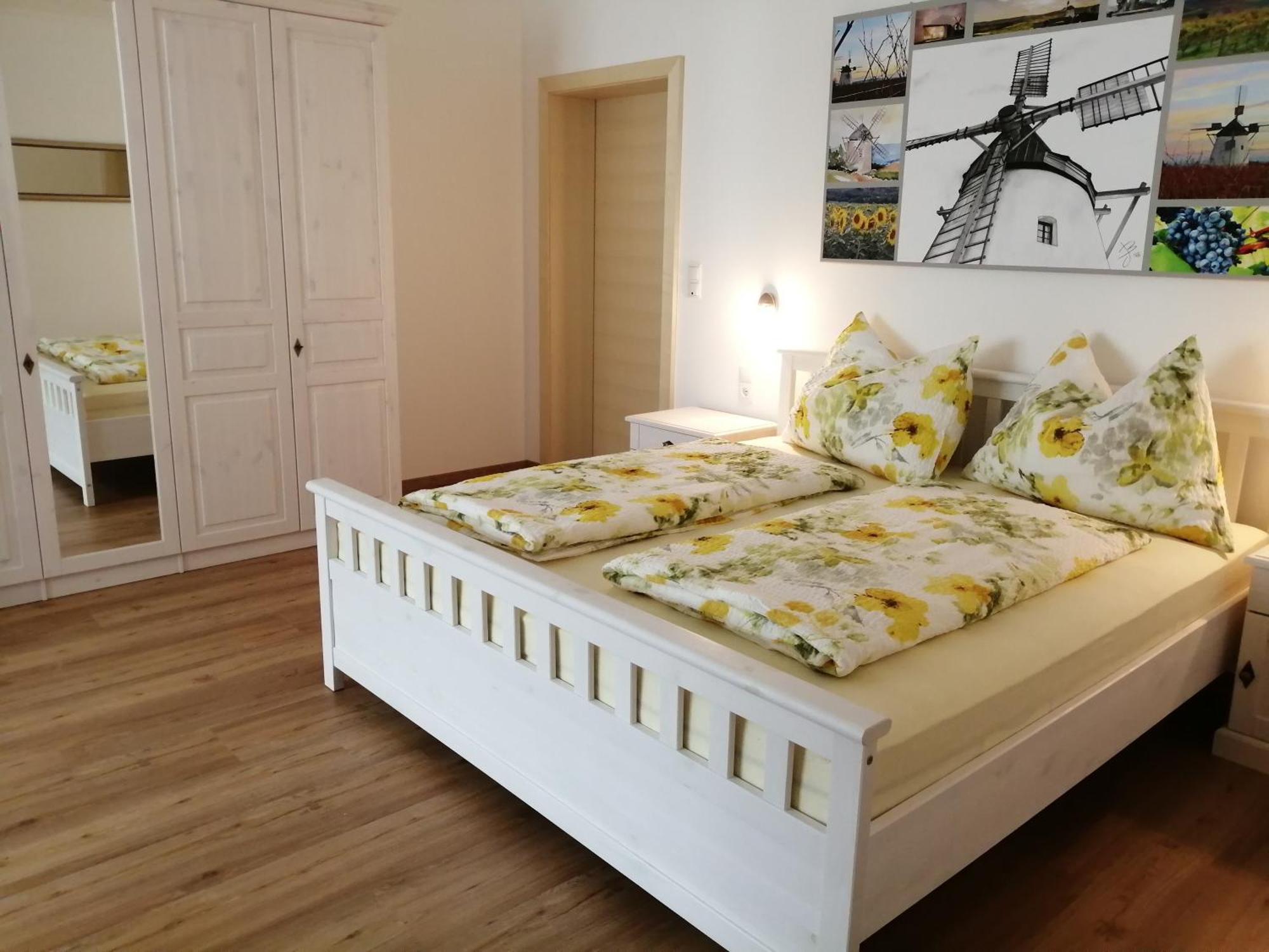Wohlfuehlhof Bachzelt Hotel Weitersfeld Room photo